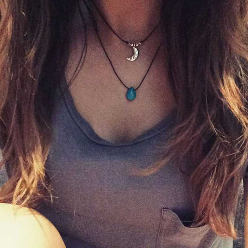 Rhodonite Gemstone Choker, Gru - огляд і ціна Yoga Fitness Tracker