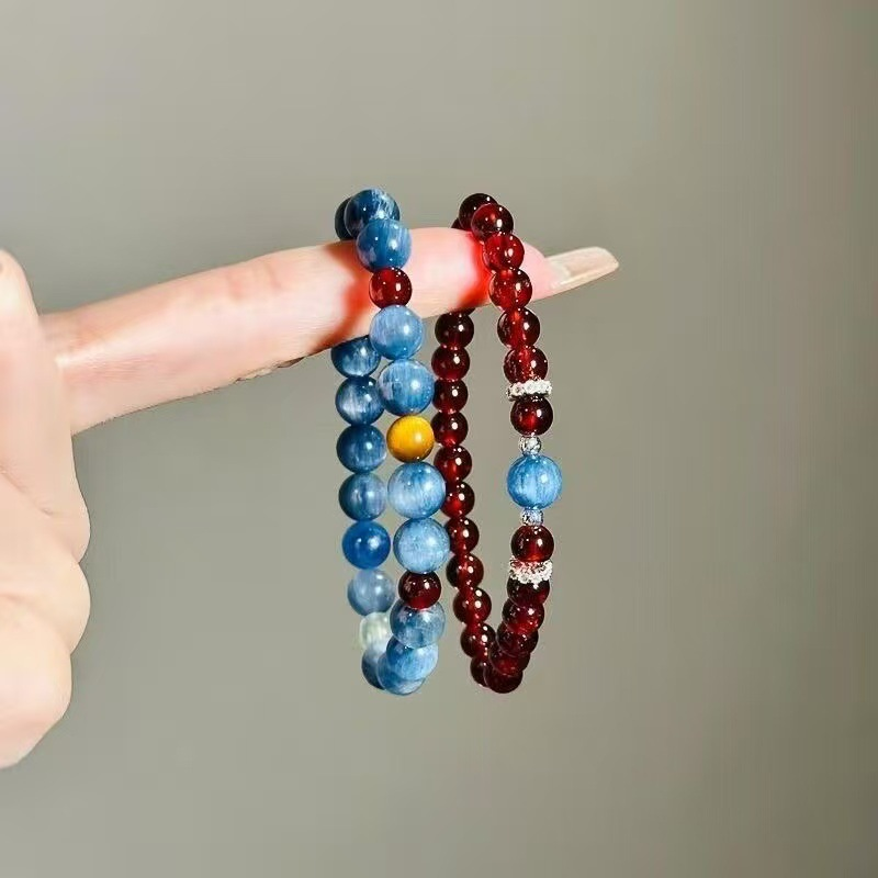 Garnet Kyanite Beaded Bracelet - огляд і ціна Yoga Fitness Tracker